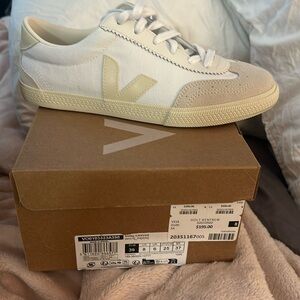 Veja volley canvas